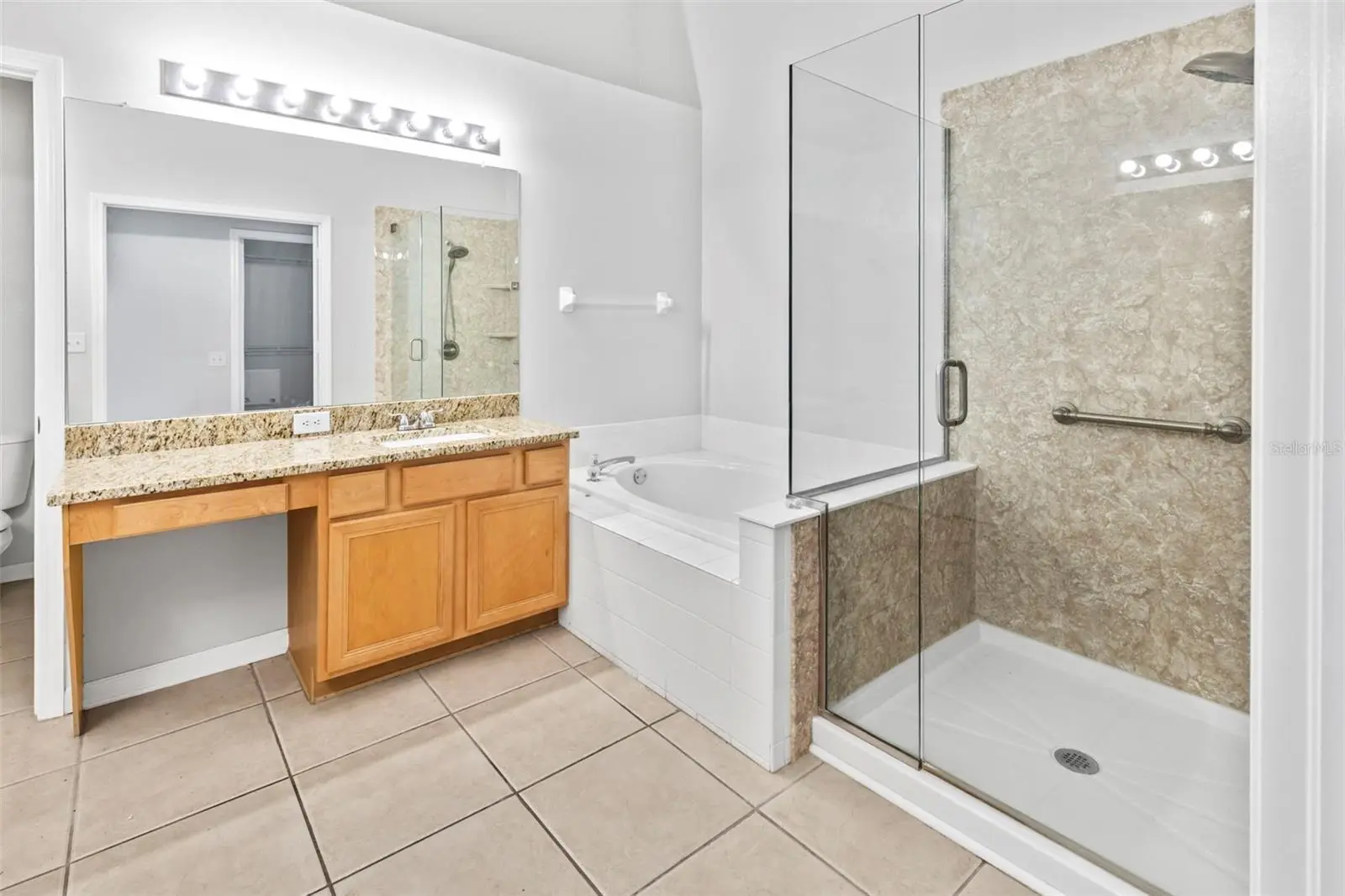 5417 Algerine Pl, FL