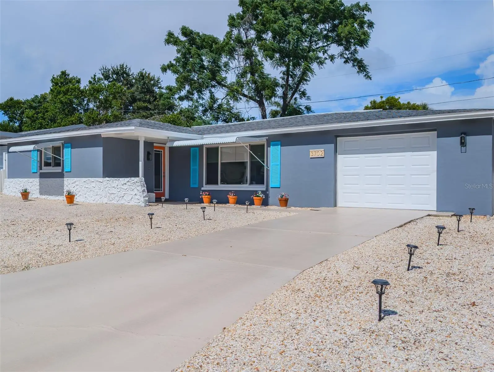 3702 Kingsbury, FL