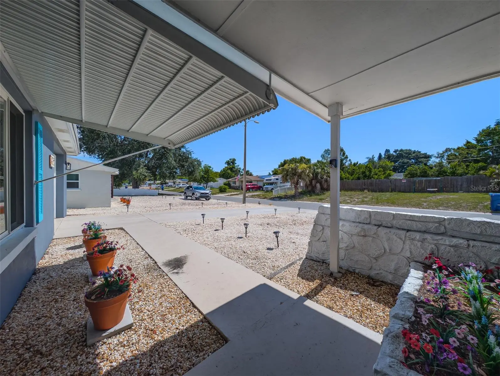 3702 Kingsbury, FL