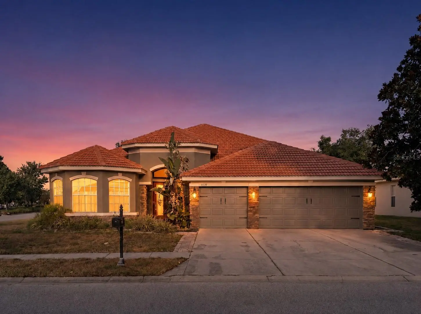 11530 Oyster Bay Circle, FL