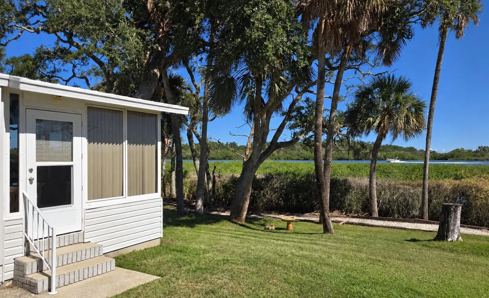 735 Navigators Way, FL