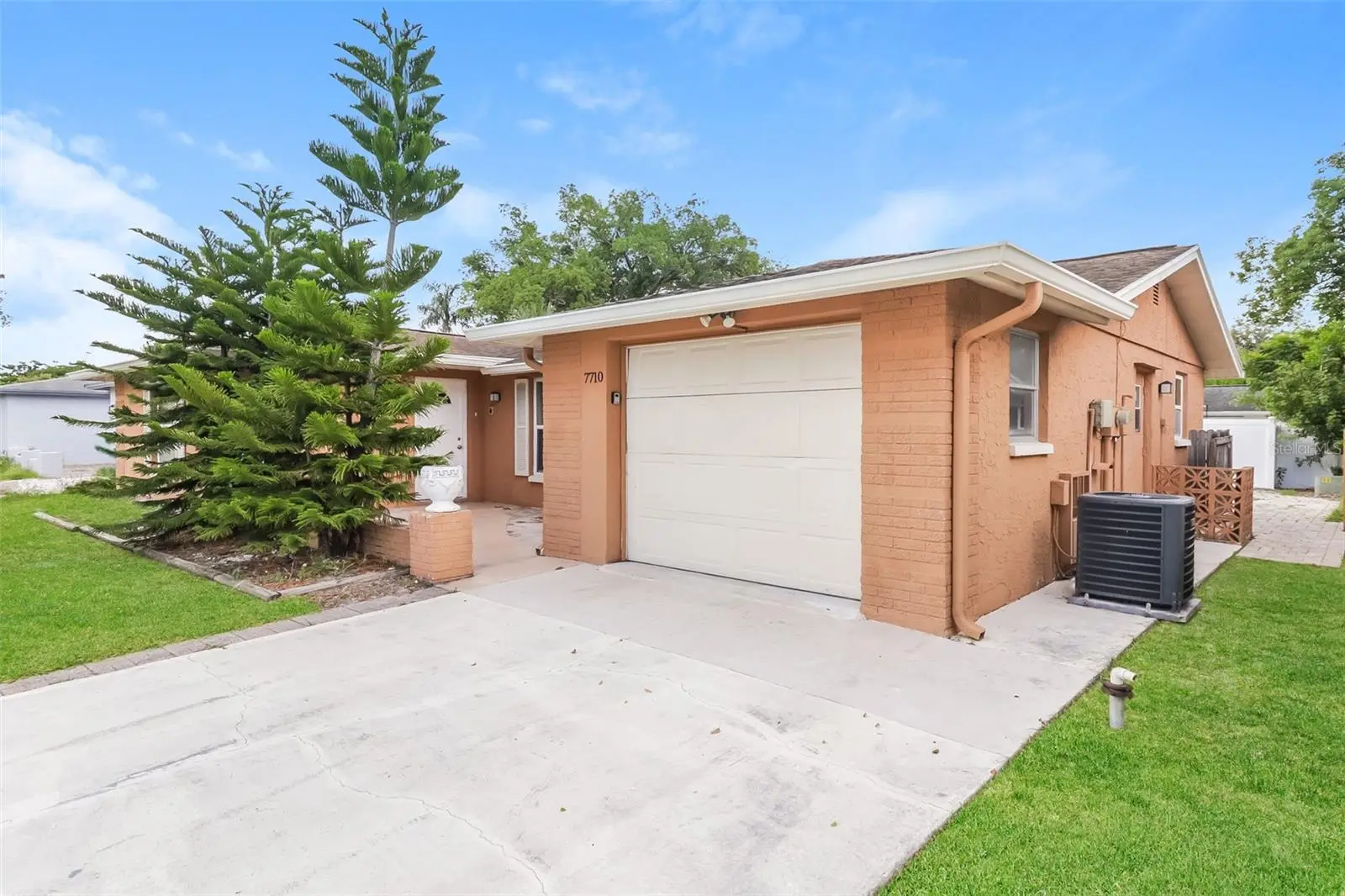 7710 Venice Drive, FL
