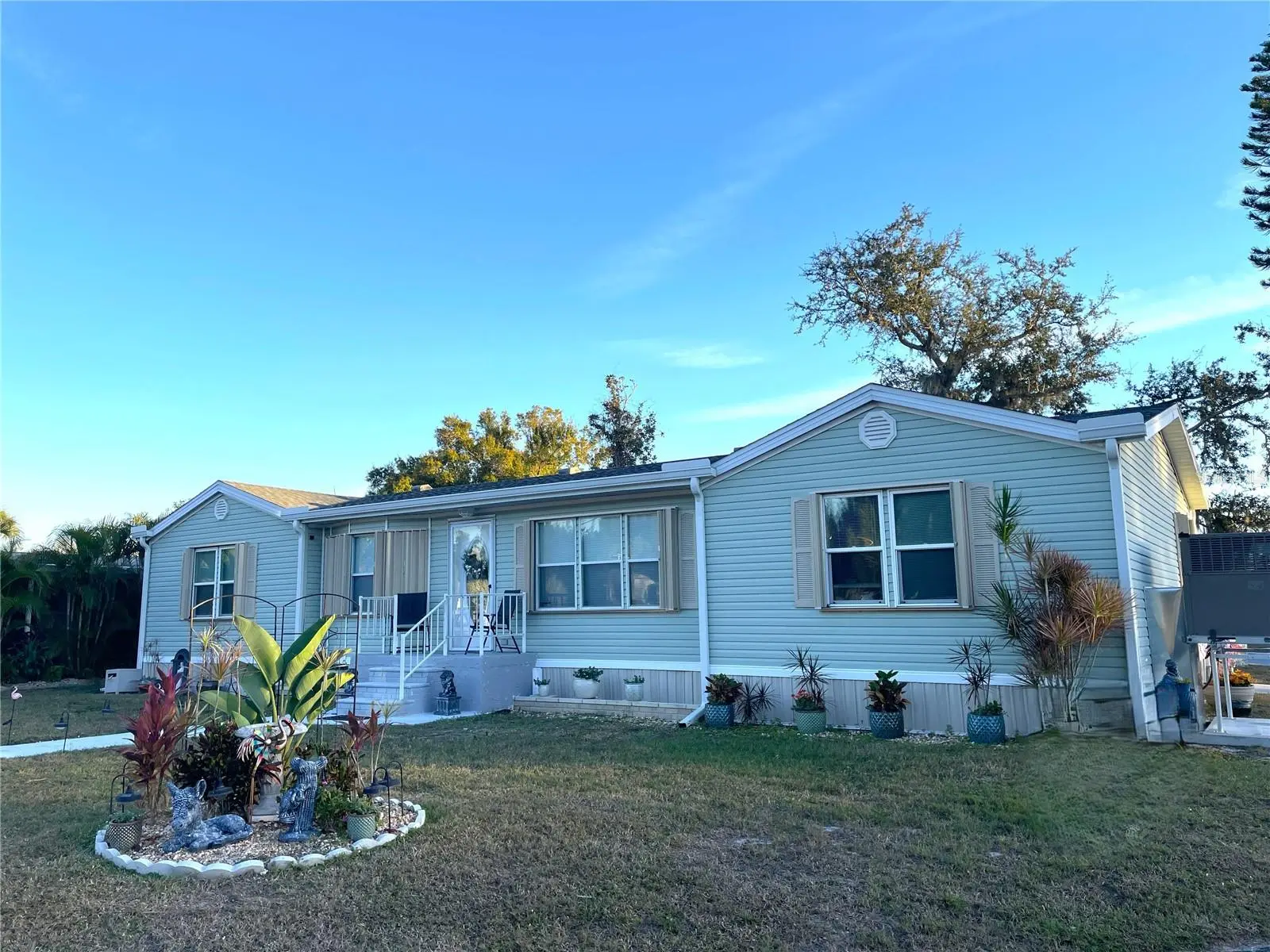 24437 Harborview Road, FL