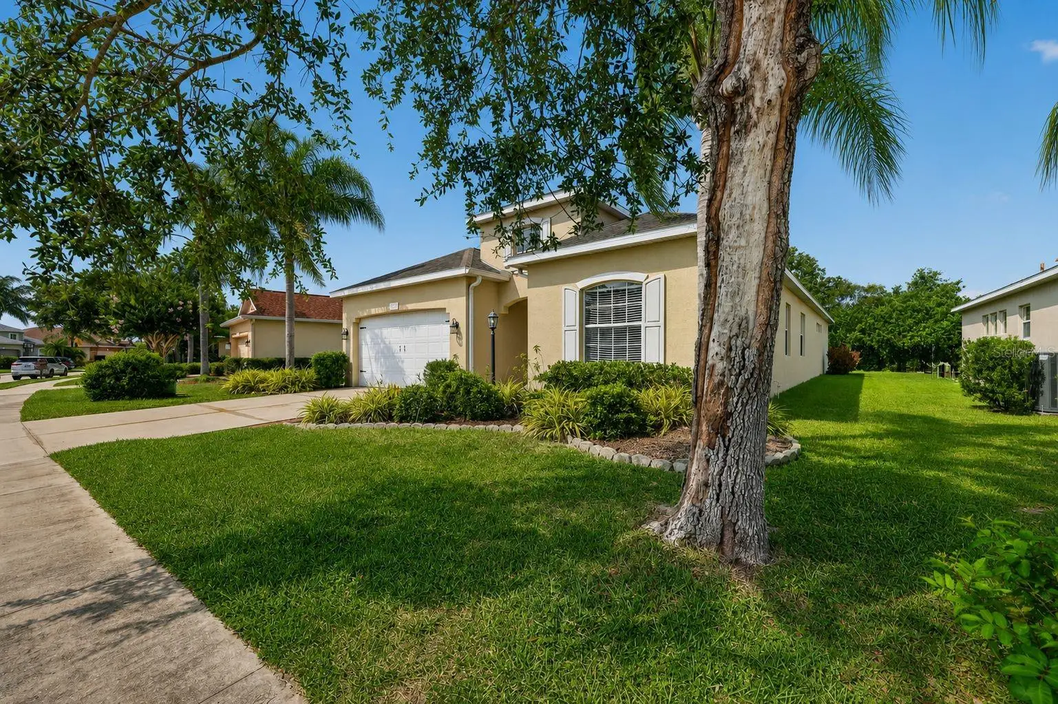 5328 Lexington Drive, FL