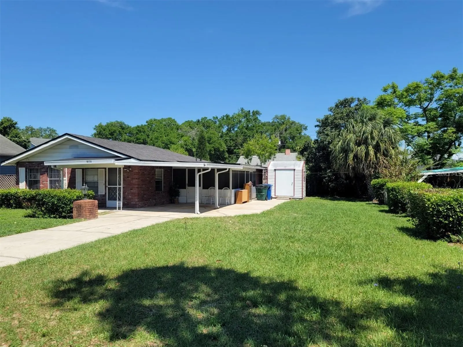 905 Avenue E, FL