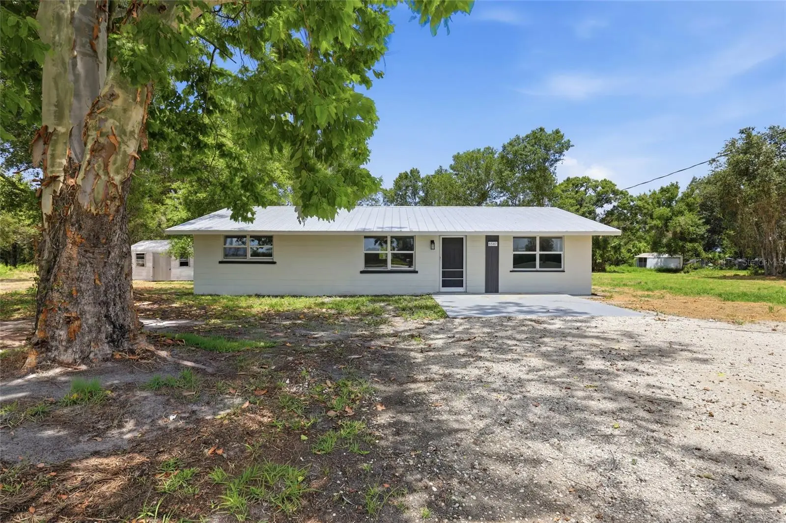 5587 Highway 17, FL
