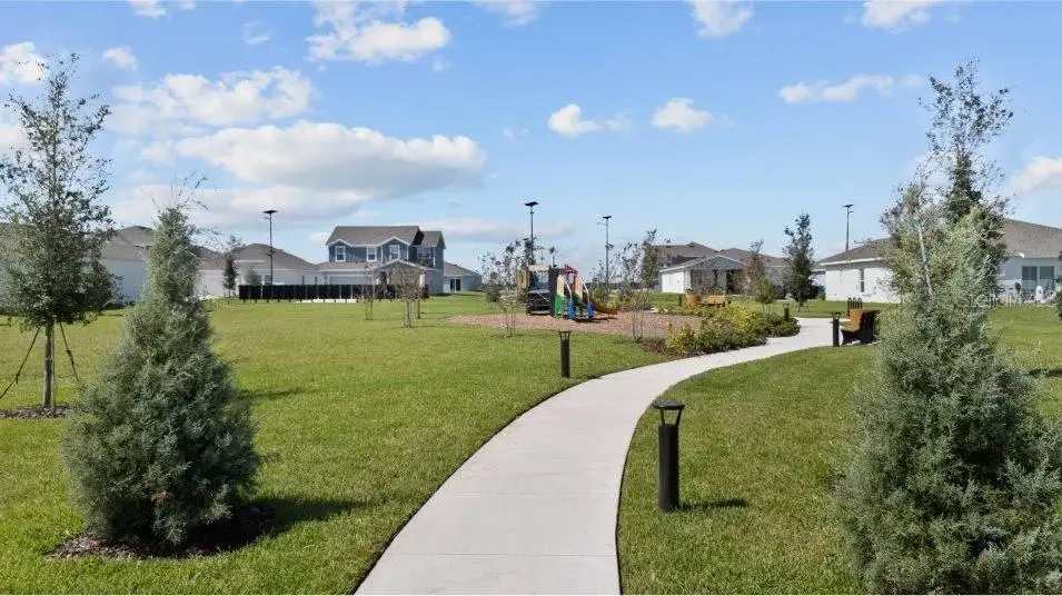 2085 Lasso Loop, FL