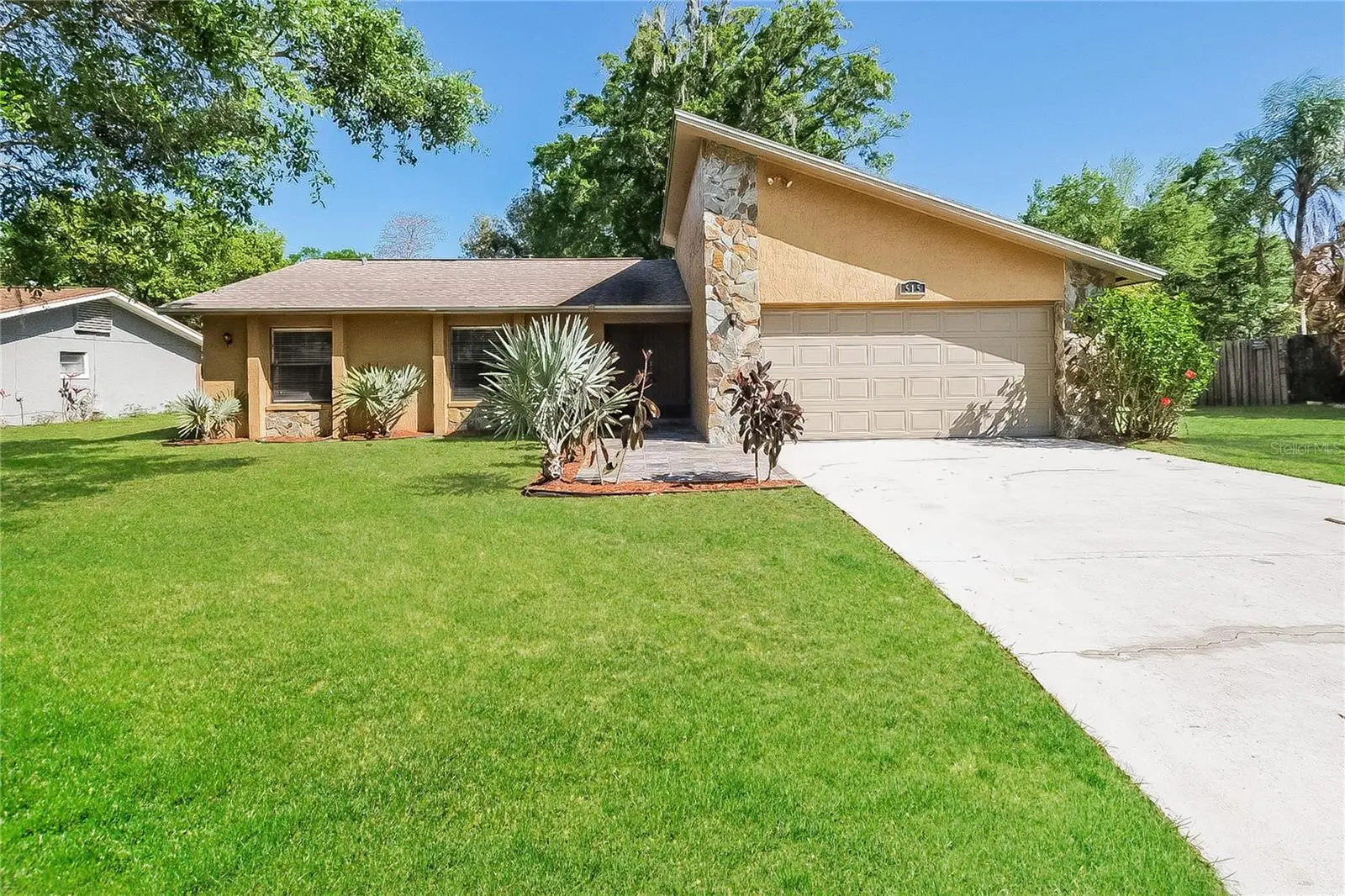 515 Sandalwood Drive, FL