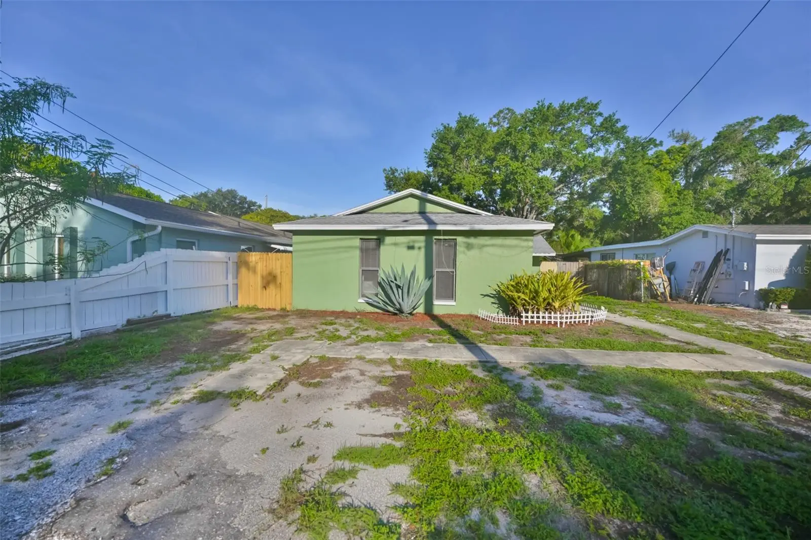 15616 Avalon Avenue, FL