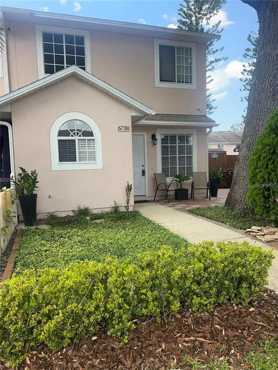 6738 Magnolia Pointe Circle, FL