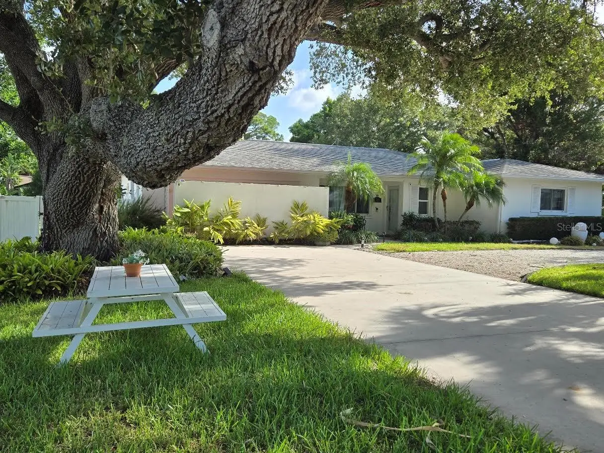 329 Bernard Avenue, FL