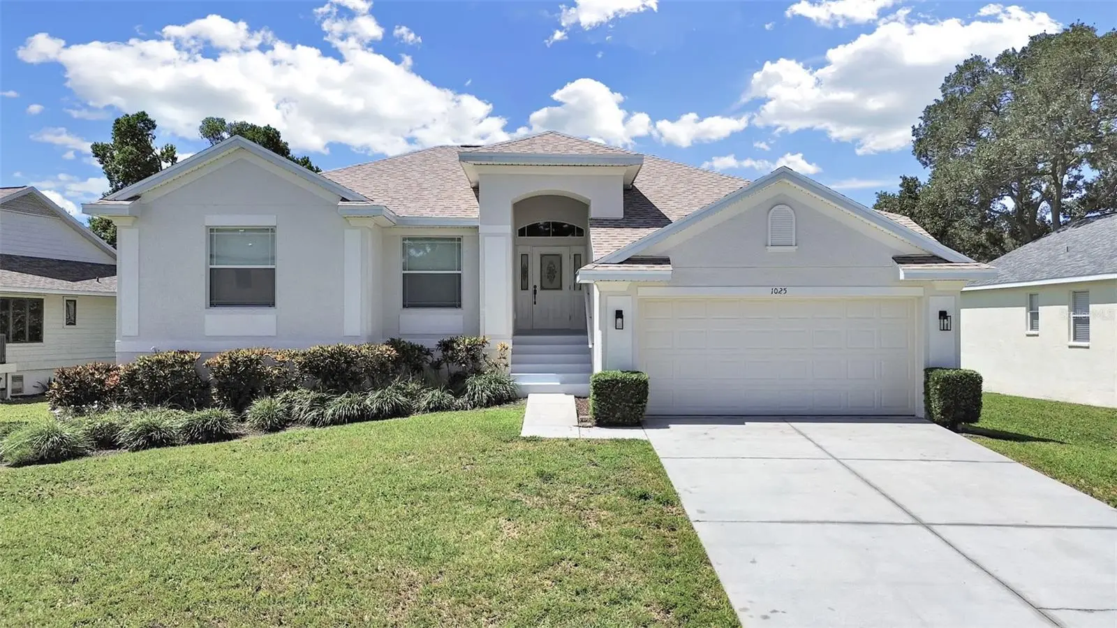 1025 Lake Avoca Place, FL