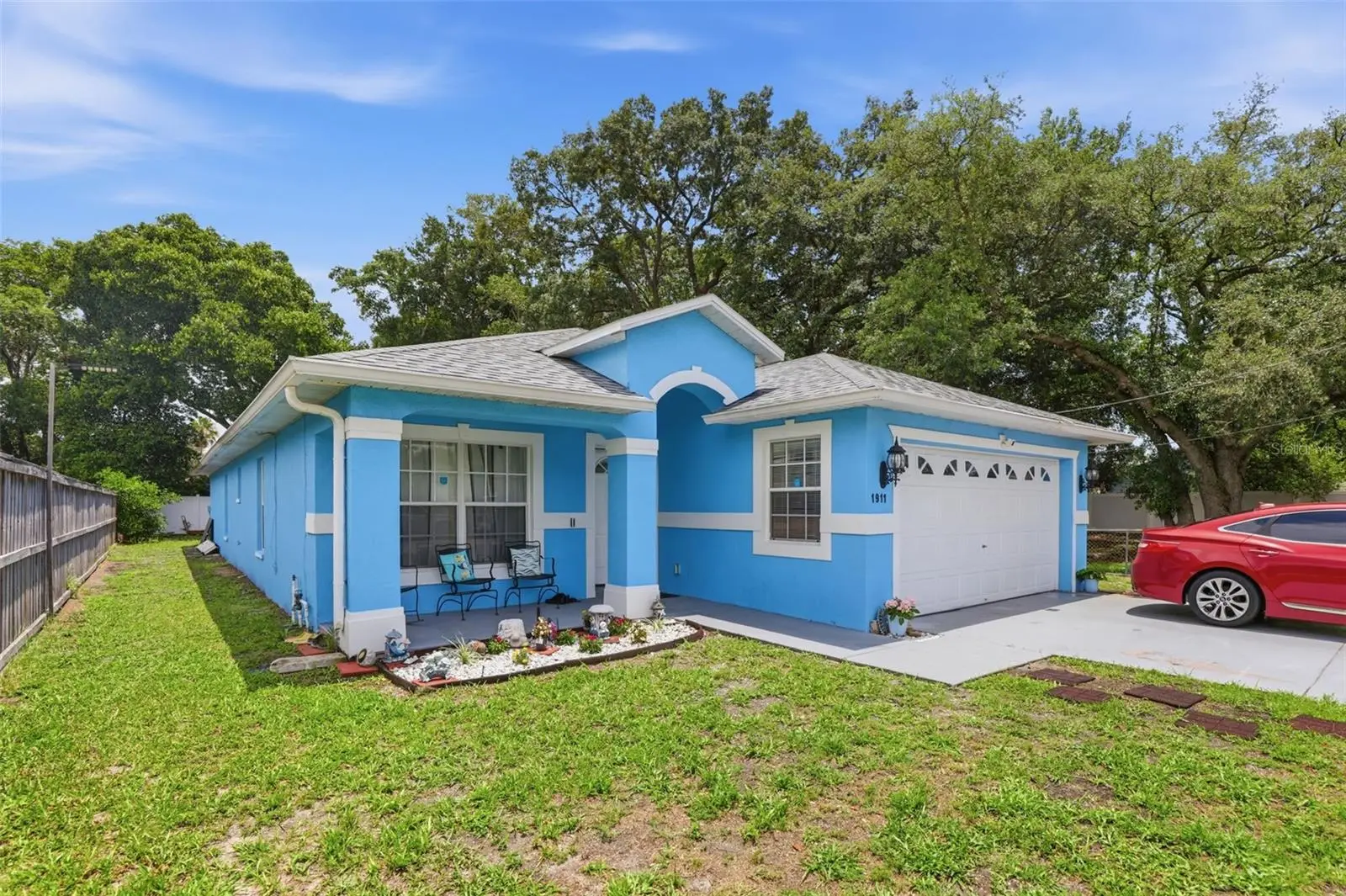 1911 Gadsen Boulevard, FL