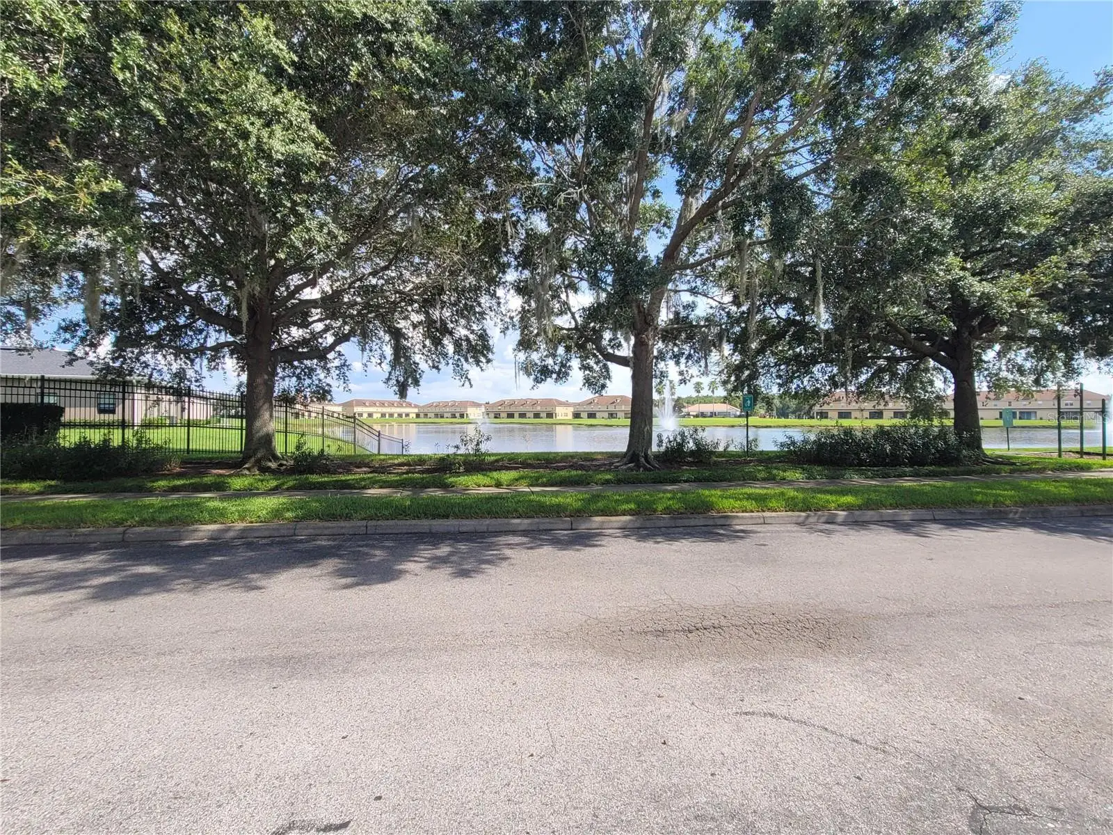 3321 Whitestone Circle, FL