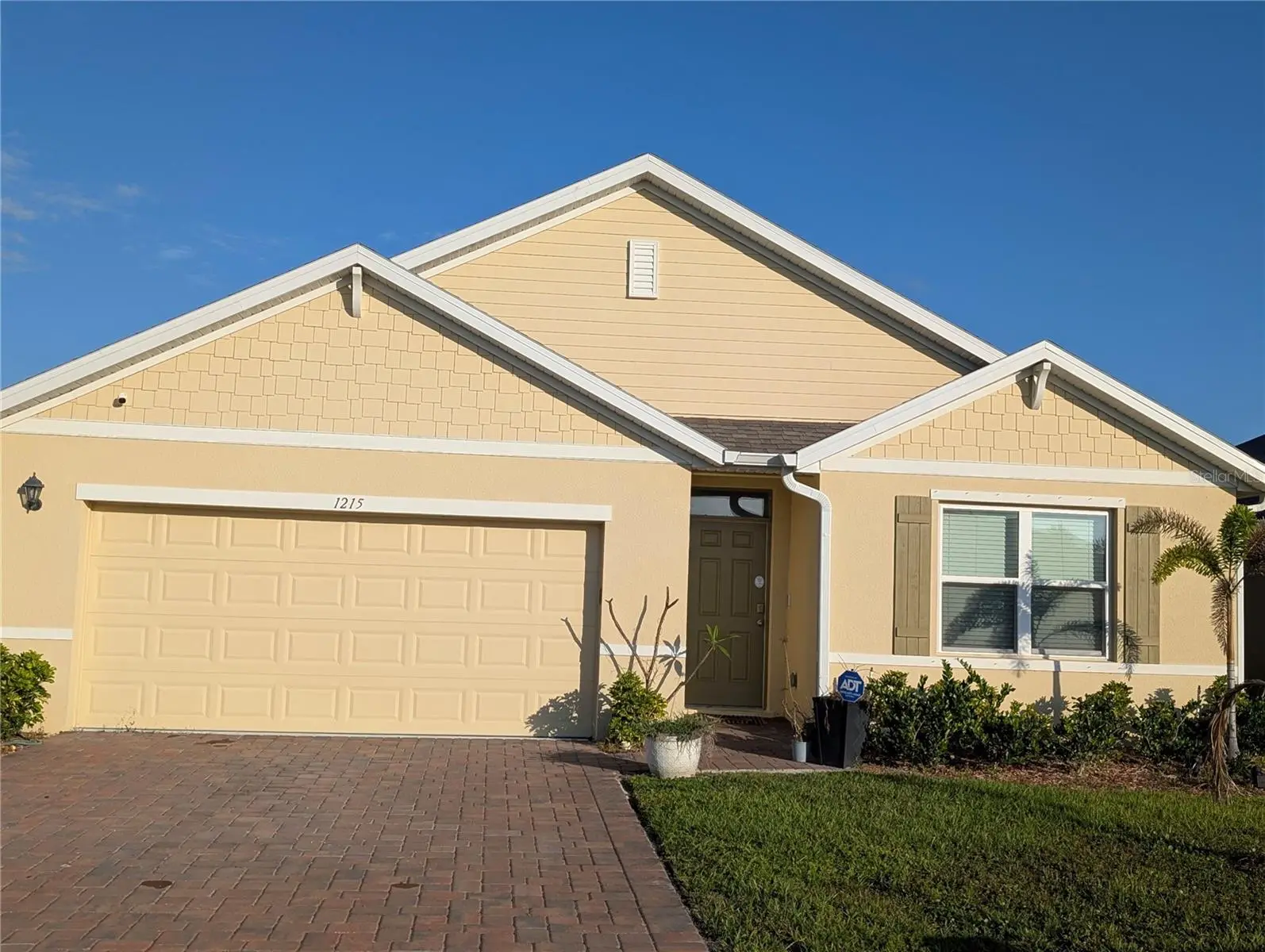 1215 Dugan Circle, FL
