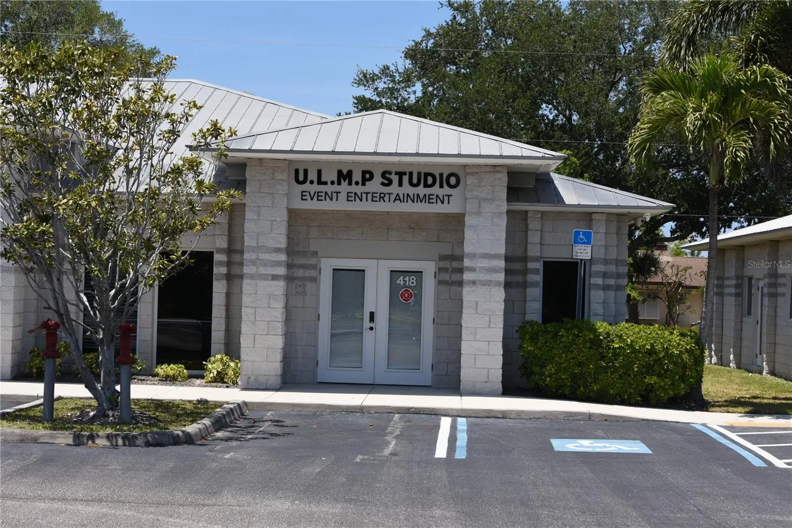 418 Tamiami Trail, FL