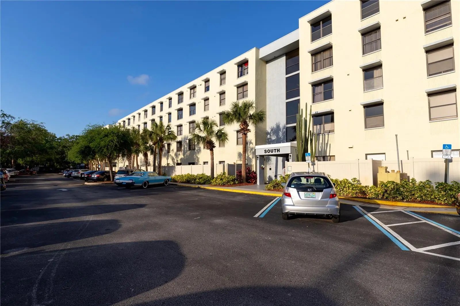 701 Madison Avenue, FL
