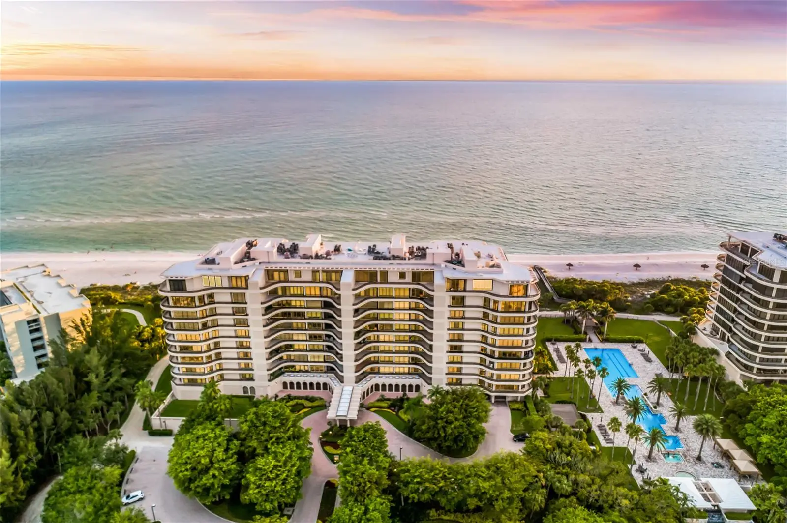 415 L Ambiance Drive, FL