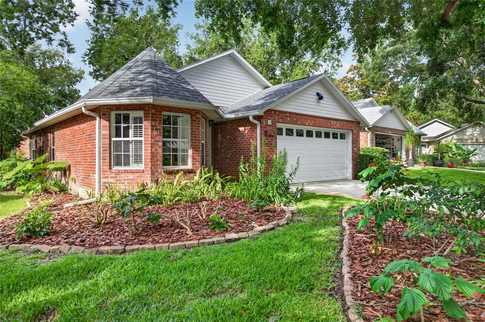 18 Oak Village Drive, FL