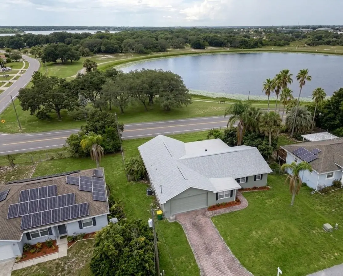 907 Valentina Drive, FL