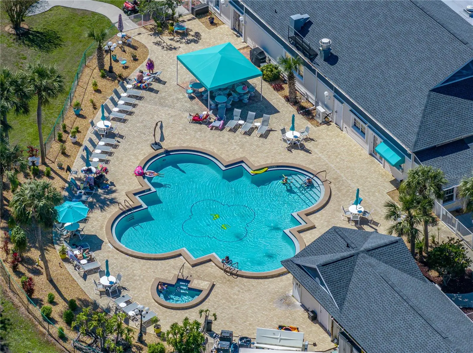 144 Victoria Drive, FL