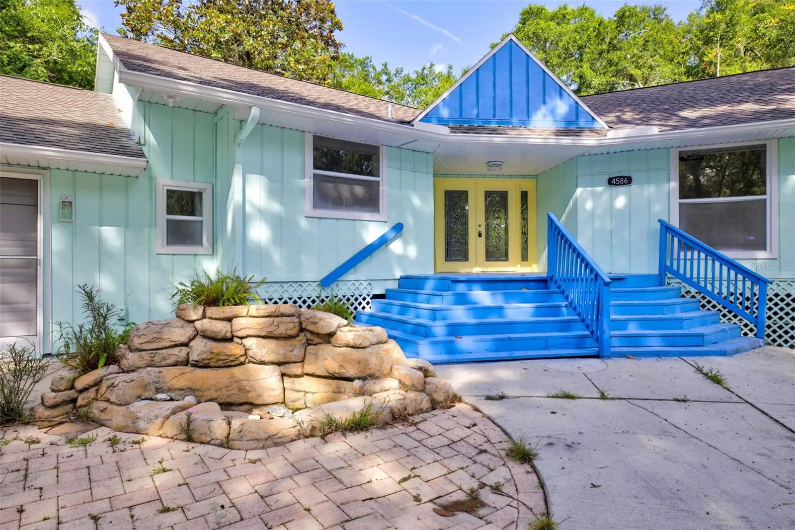 4586 Flambeau Loop, FL