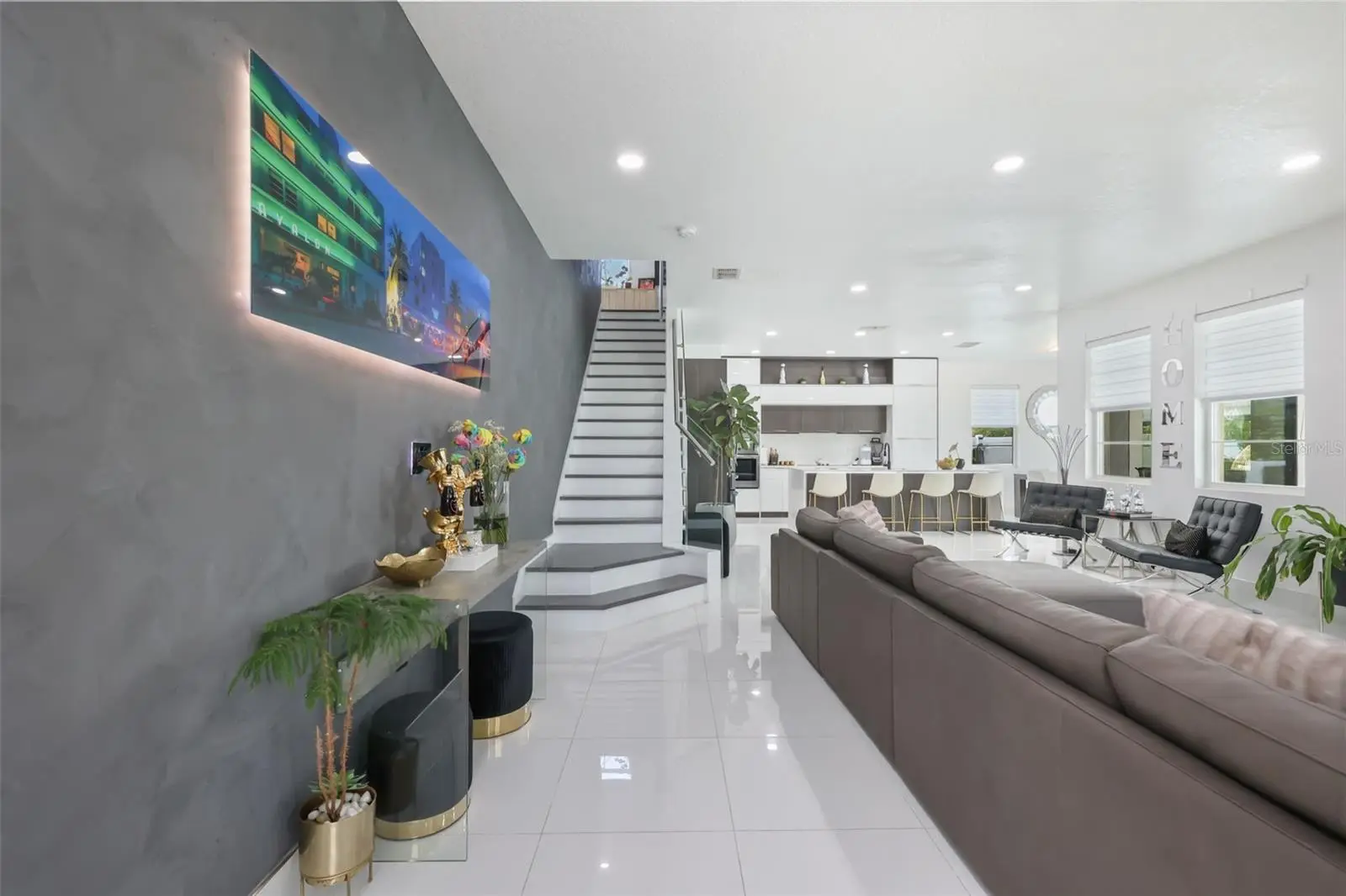2518 Empress Drive, FL