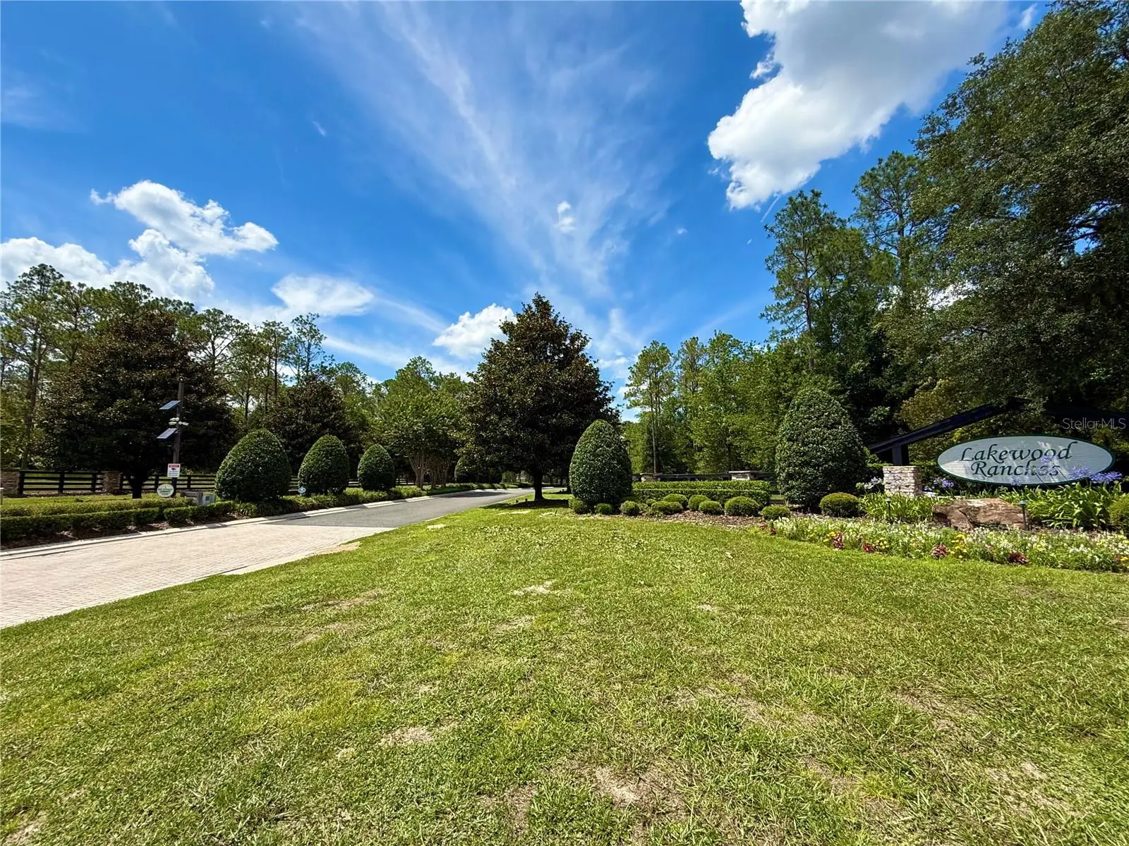 35135 Pinegate Trail, FL