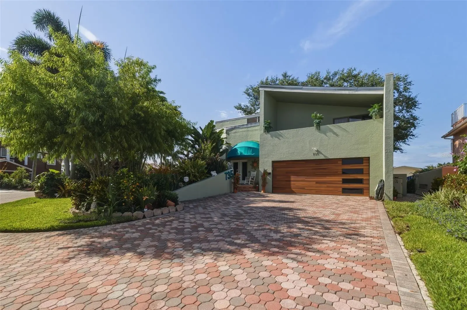 735 79th Circle, FL