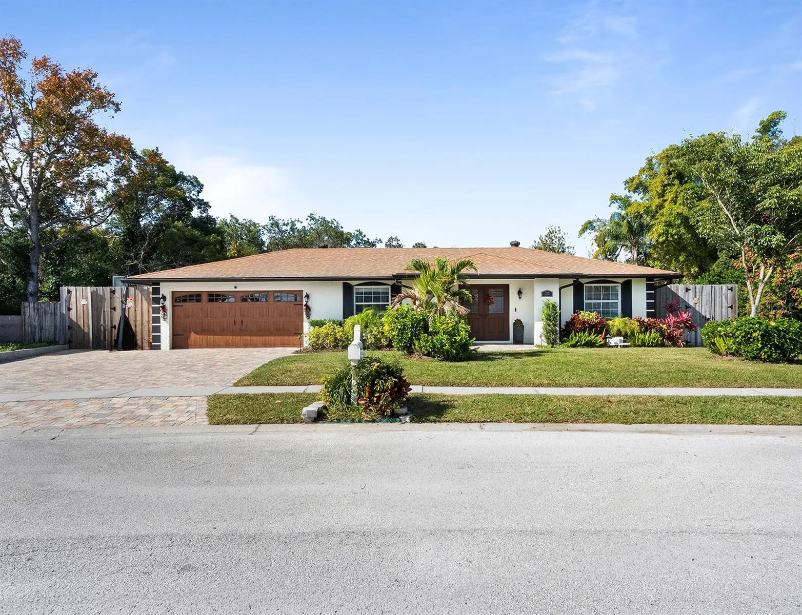 122 Bearss Circle, FL