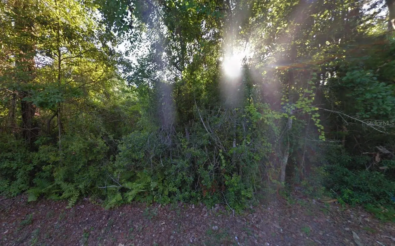 525 Sanders Lane, FL
