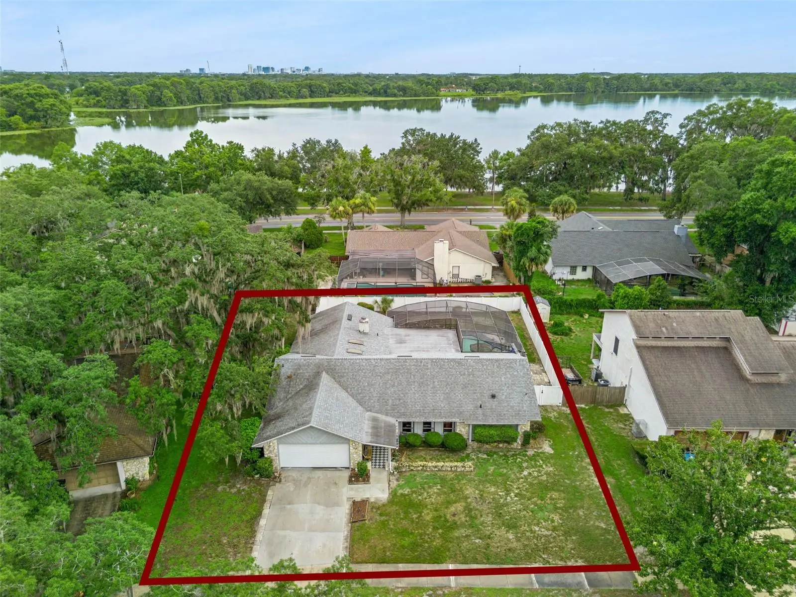 4902 Briar Oaks Circle, FL