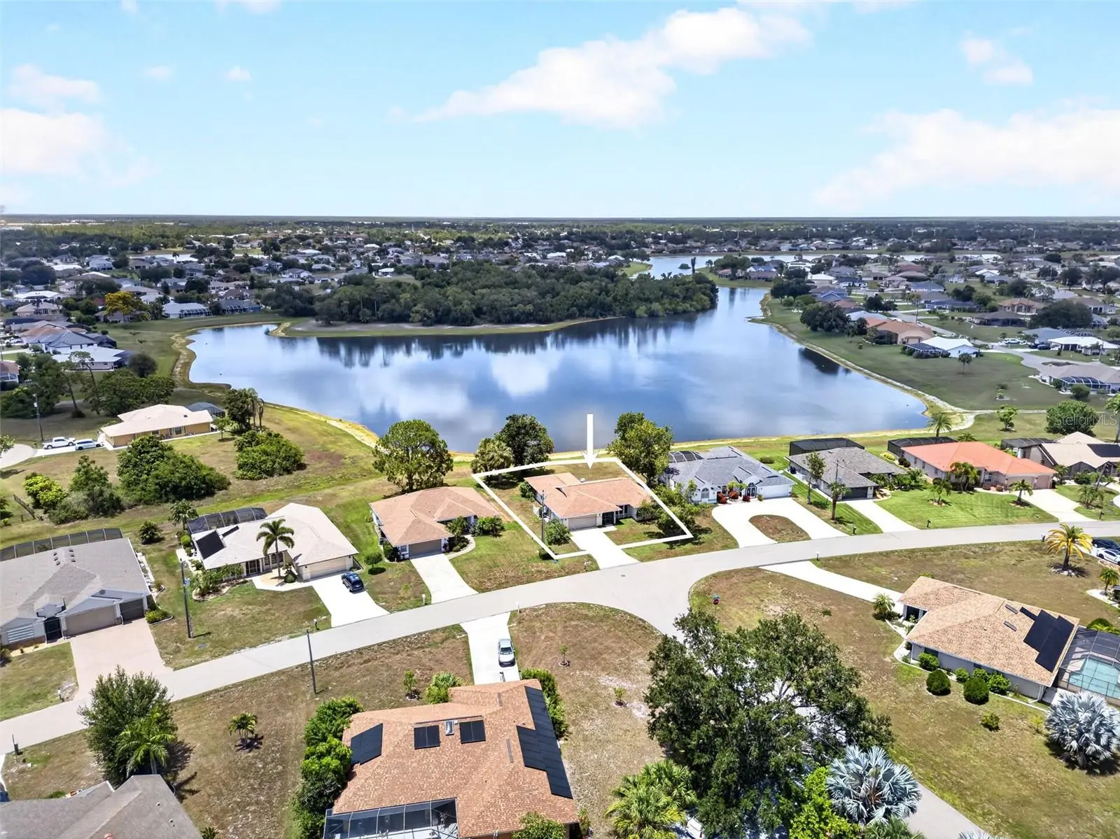 25192 Derringer Road, FL