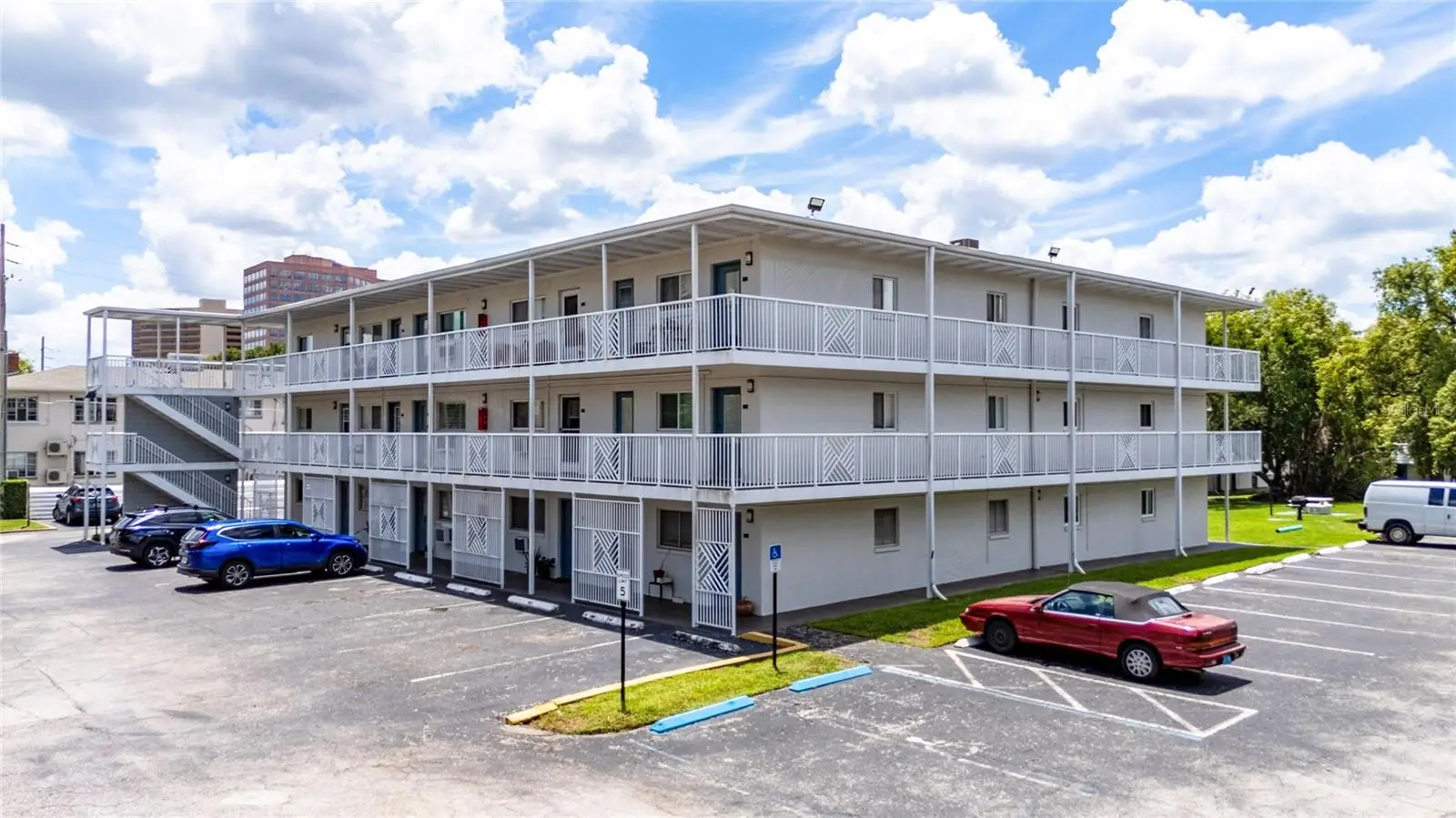 320 Lakeview Street, FL