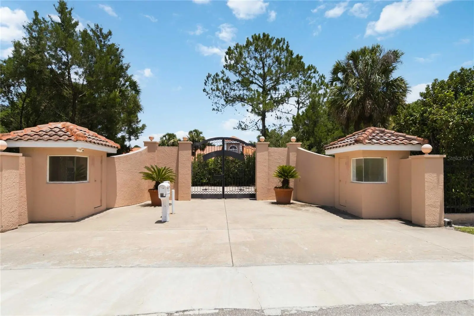 593 Dunmar Circle, FL