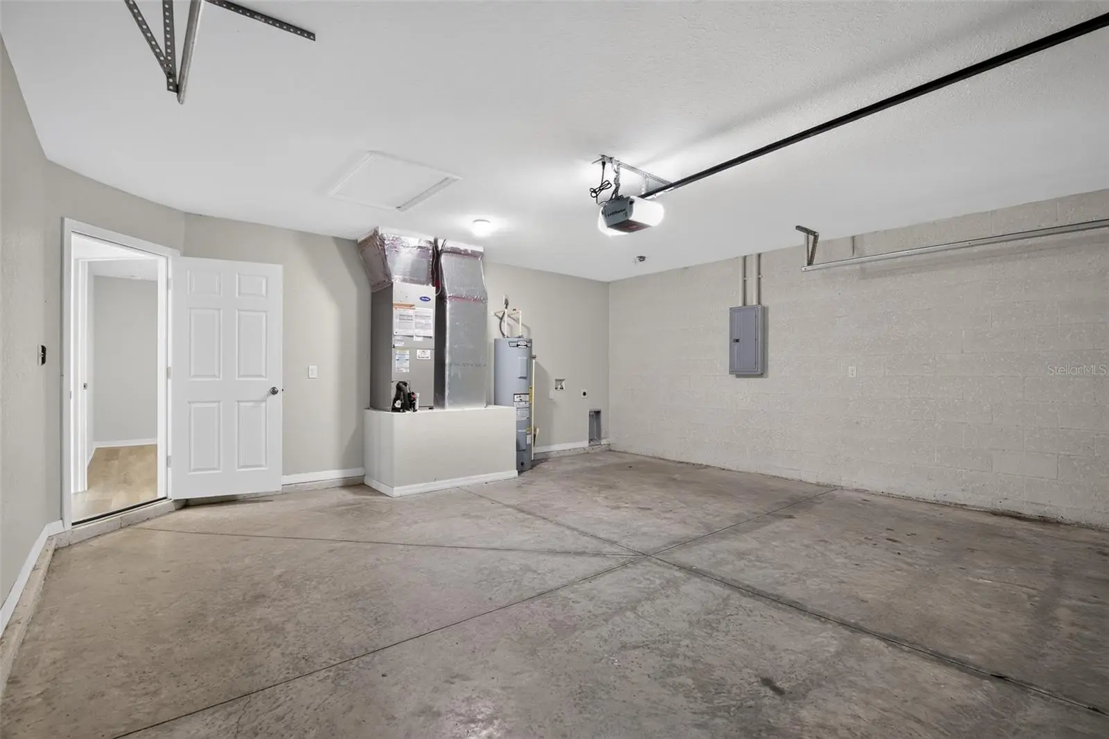 16 Spring Loop Court, FL