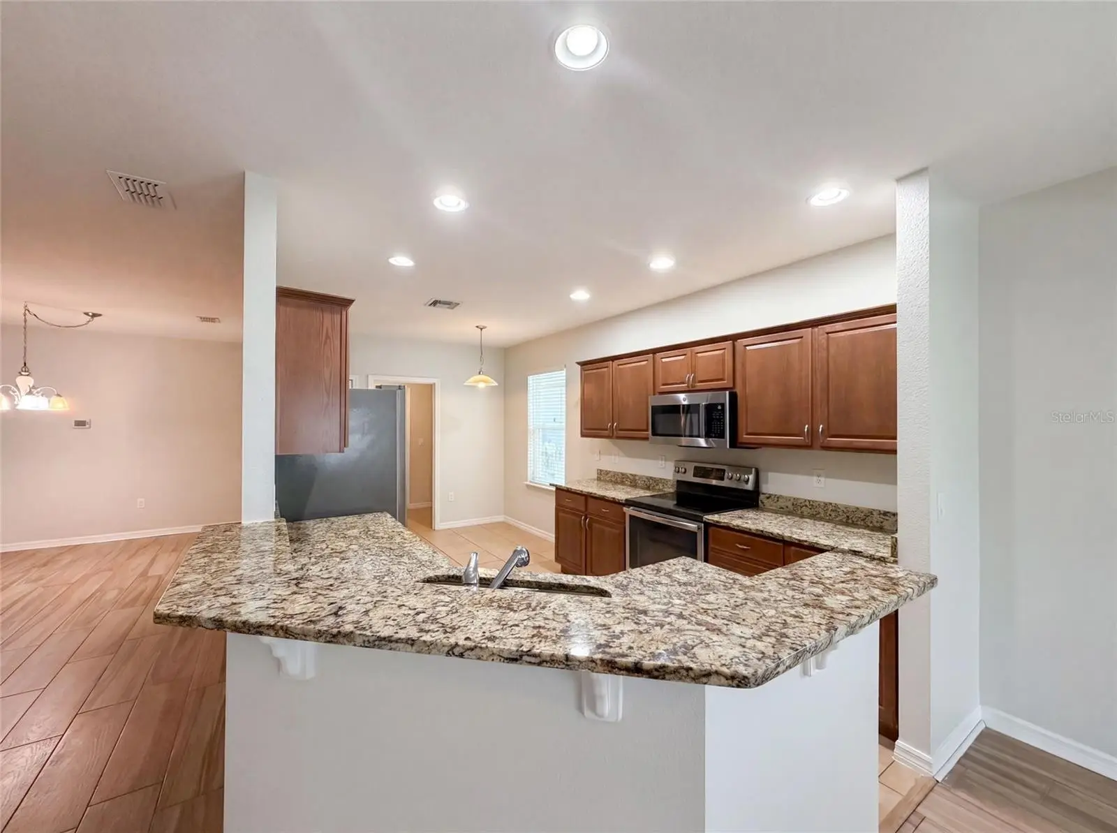 1048 Bethpage Road, FL