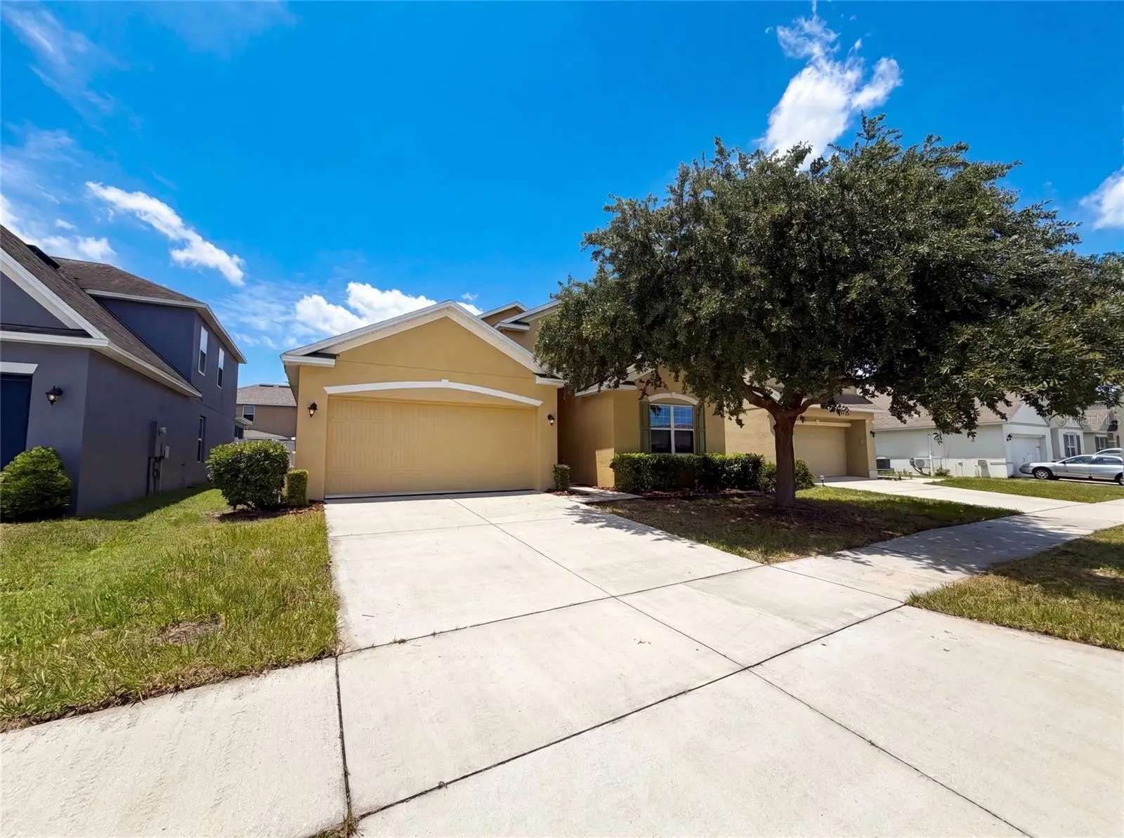 1048 Bethpage Road, FL