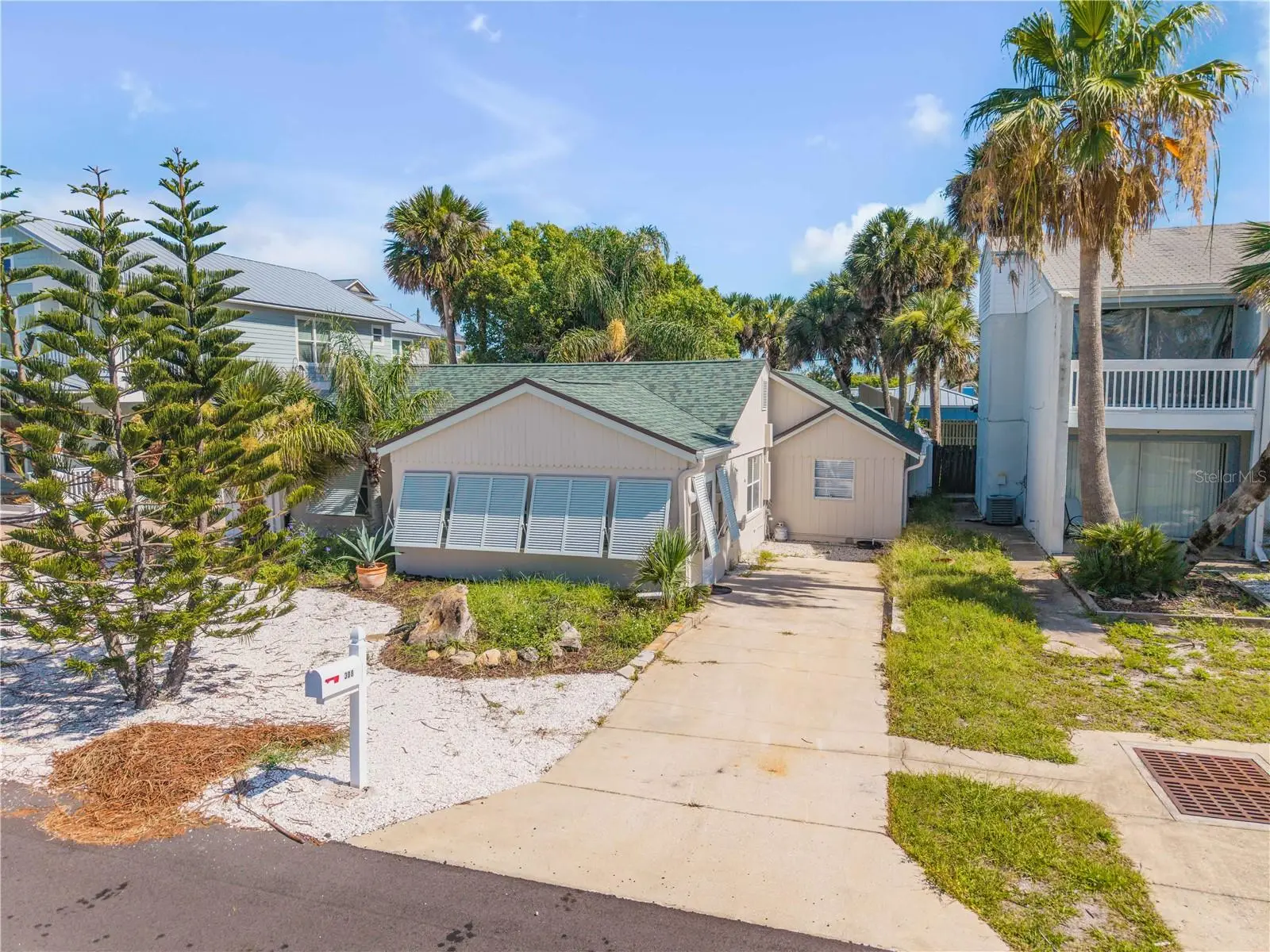 308 Due East Street, FL
