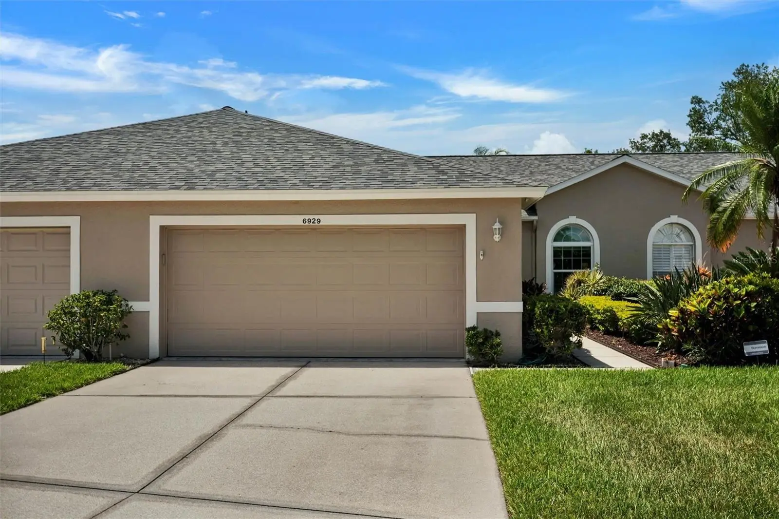 6929 Stoneywalk Court, FL