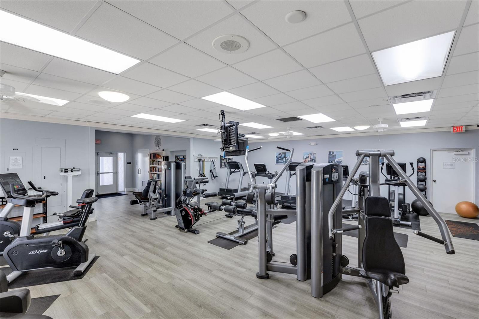 6929 Stoneywalk Court, FL