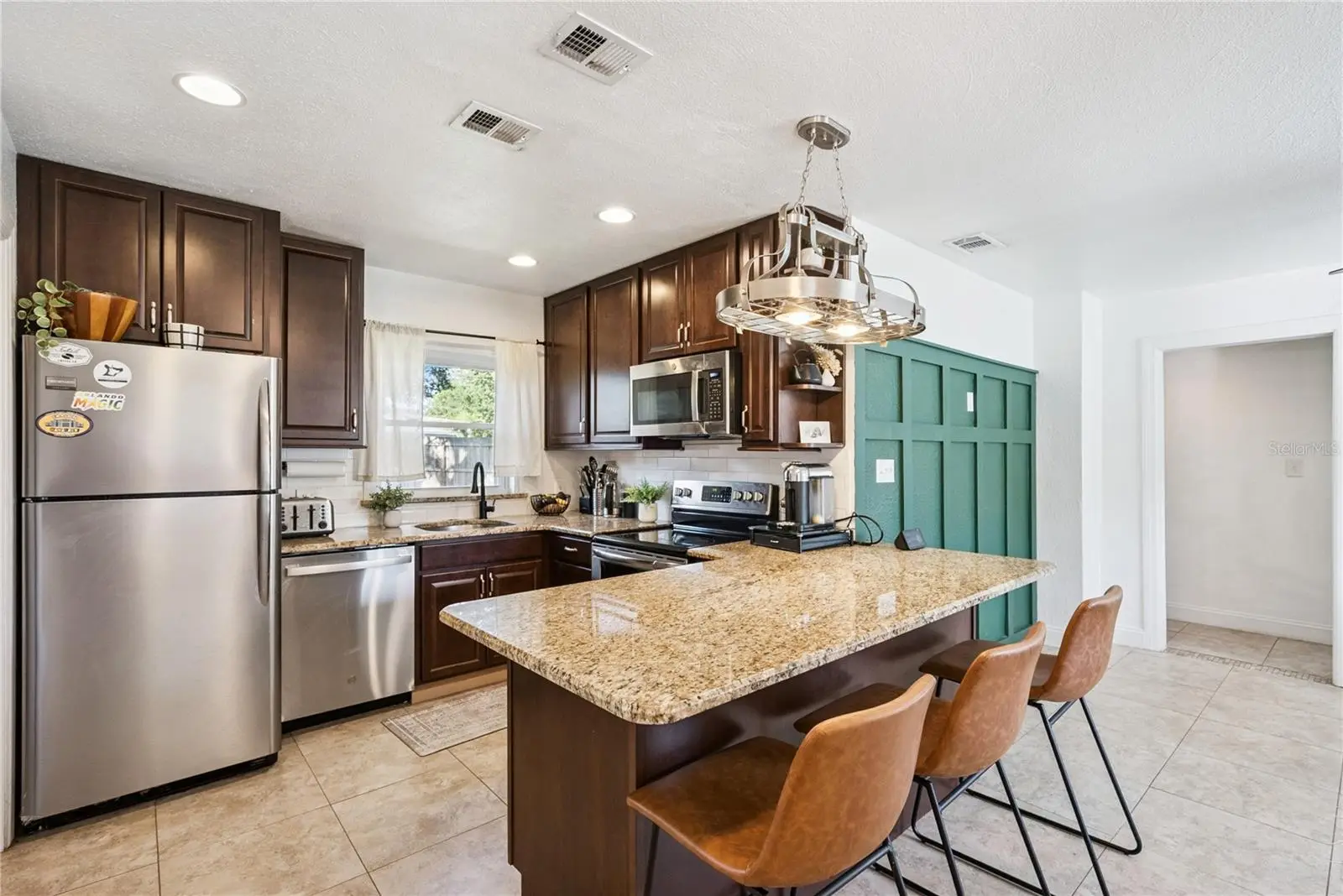 1909 Fern Circle, FL