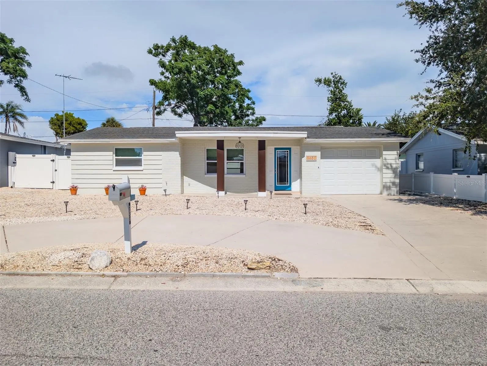 3650 Kingsbury Drive, FL