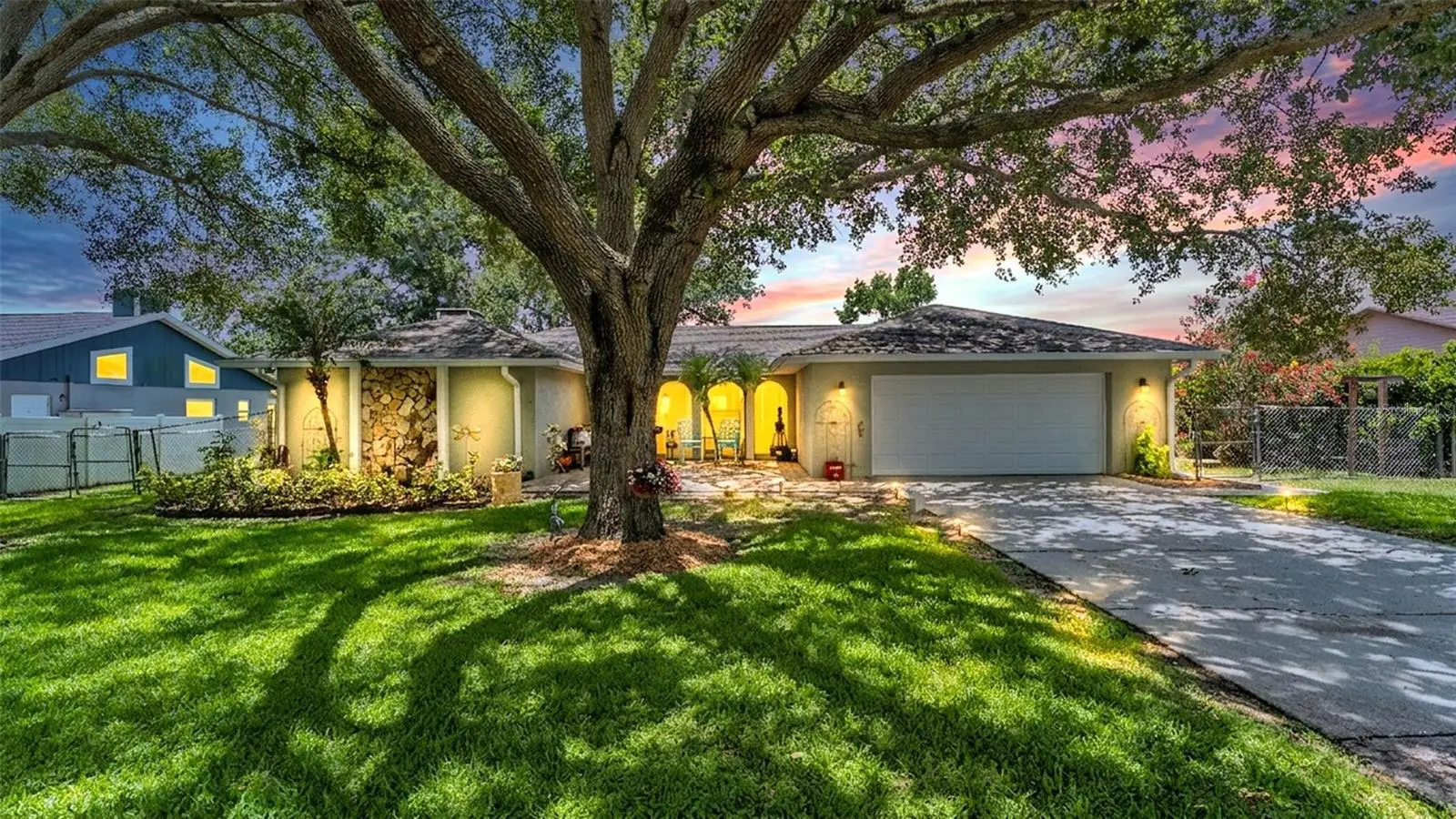 422 Willow Run, FL