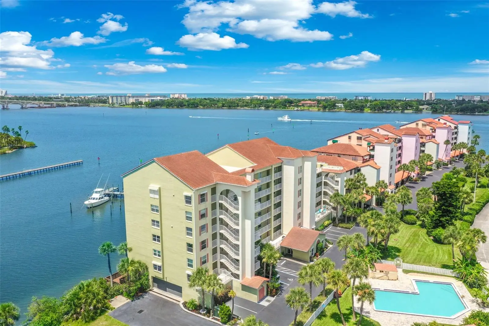 533 Marina Point Drive, FL
