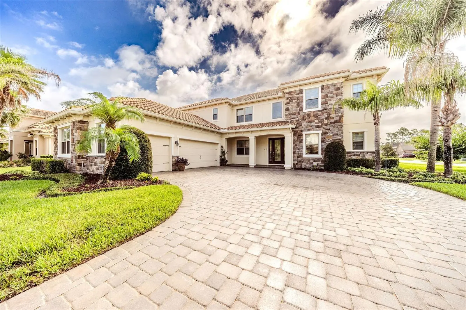 427 Blue Birch Court, FL