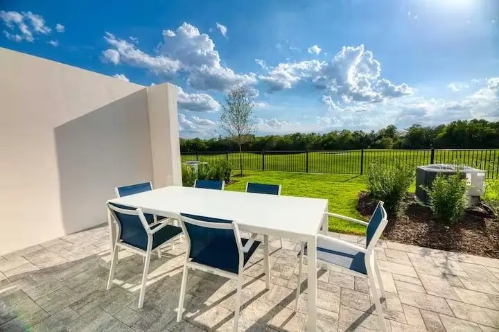 792 Driving Range Court, FL
