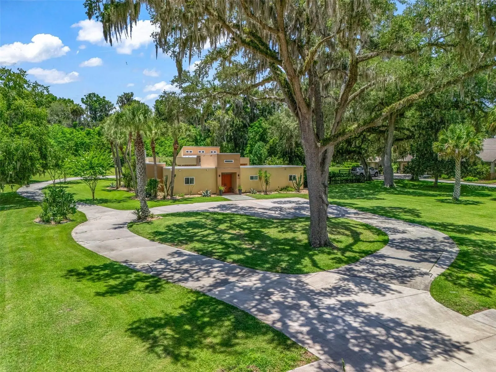 2330 37 Street, FL