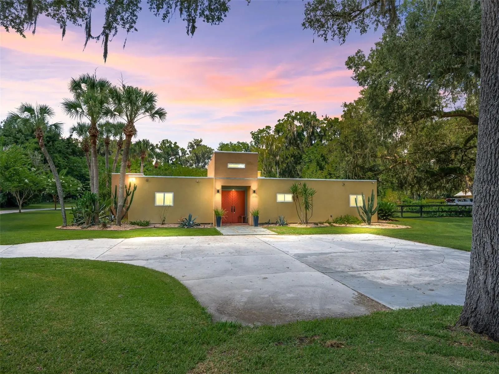 2330 37 Street, FL
