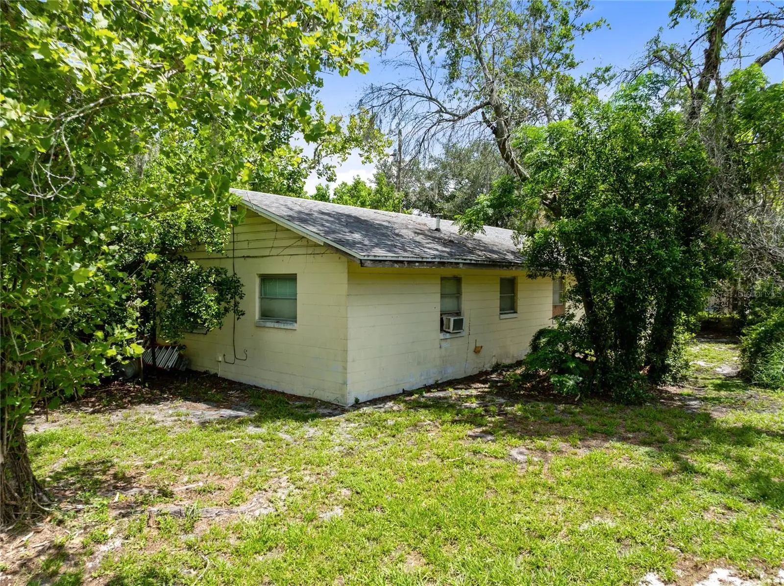 3711 Ronald Reagan Boulevard, FL